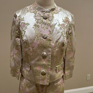 Elegant Floral Sleeveless Dress with cropped suit jacket